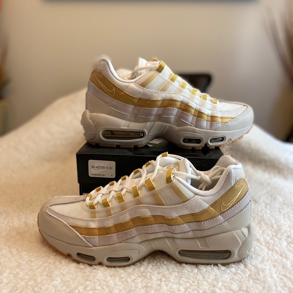 Nike Women's Air Max 95 White Gold Light Pink Athletic Sneakers